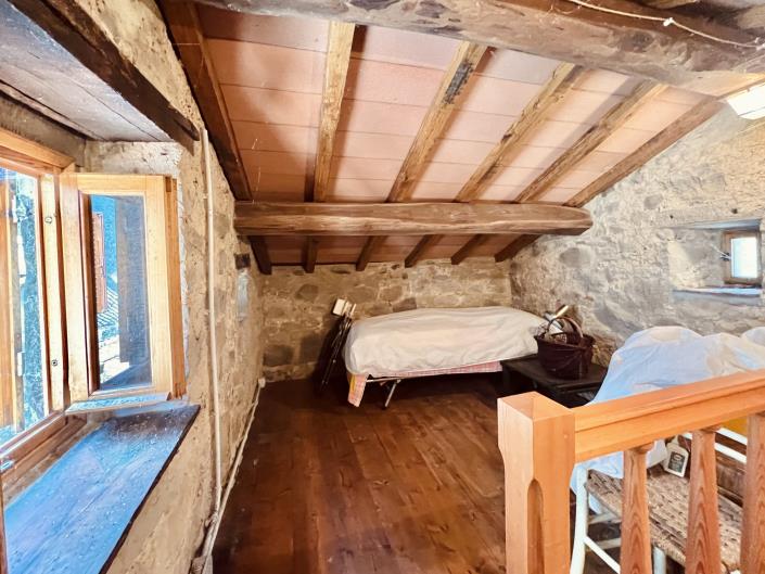 Image No.14-2 Bed House for sale