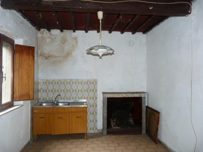 Image No.3-Duplex de 3 chambres à vendre à Bagni di Lucca