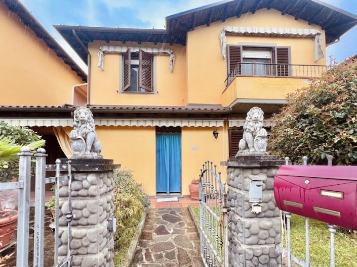 Image No.8-3 Bed House for sale