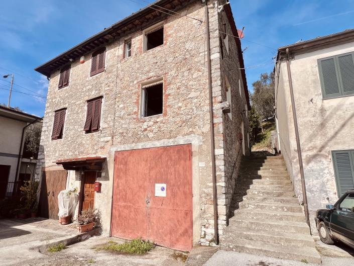 Image No.7-Maison de 2 chambres à vendre à Pescaglia