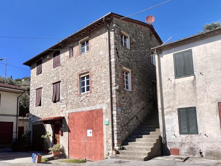 Image No.9-Maison de 2 chambres à vendre à Pescaglia