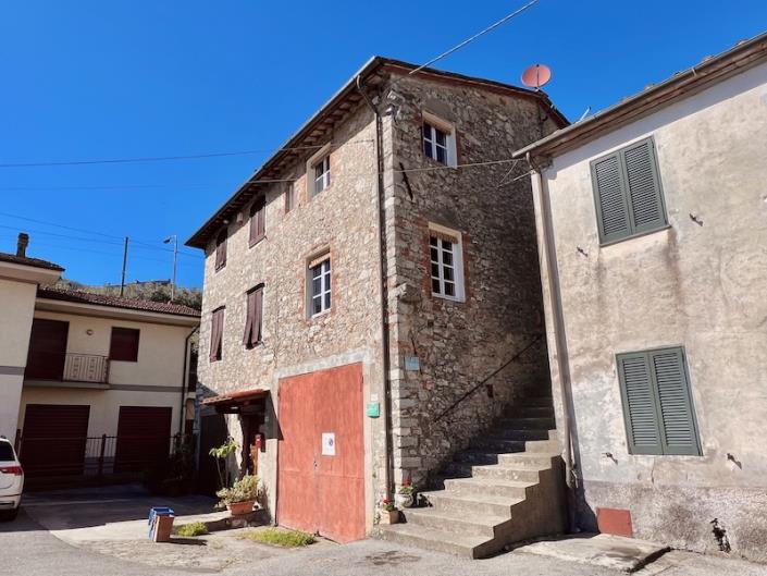 Image No.21-Maison de 2 chambres à vendre à Pescaglia