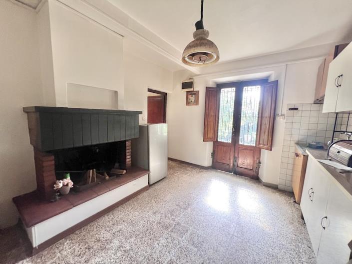 Image No.14-2 Bed House for sale