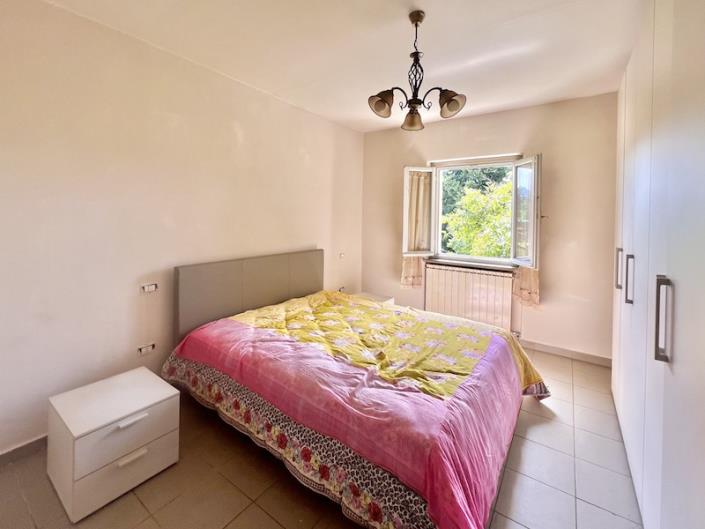 Image No.2-2 Bed House for sale