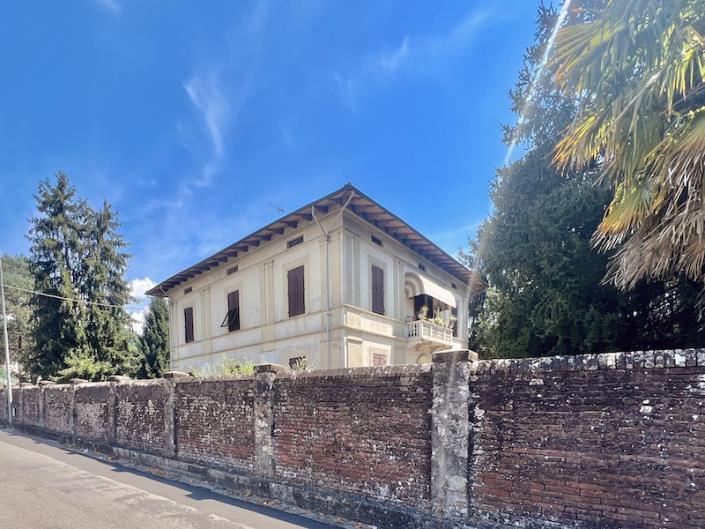 Image No.7-Villa / Détaché de 6 chambres à vendre à Coreglia Antelminelli