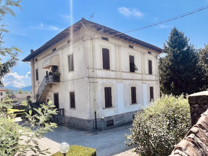 Image No.11-Villa / Détaché de 6 chambres à vendre à Coreglia Antelminelli