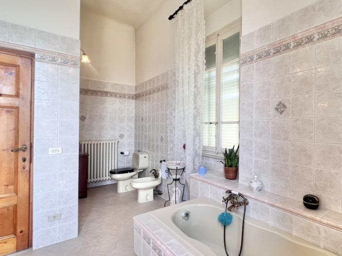 Image No.29-Villa / Détaché de 6 chambres à vendre à Coreglia Antelminelli