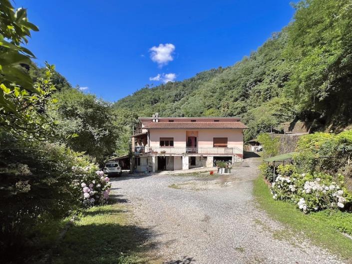Image No.12-Maison de 3 chambres à vendre à Bagni di Lucca