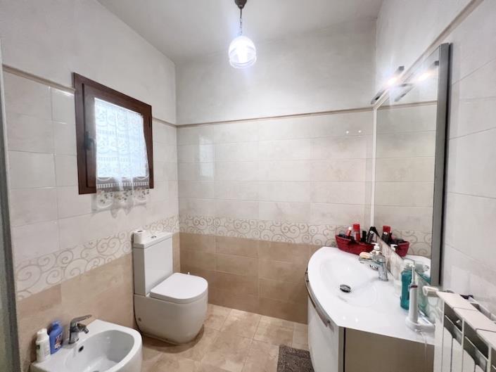 Image No.8-Maison de 2 chambres à vendre à Bagni di Lucca