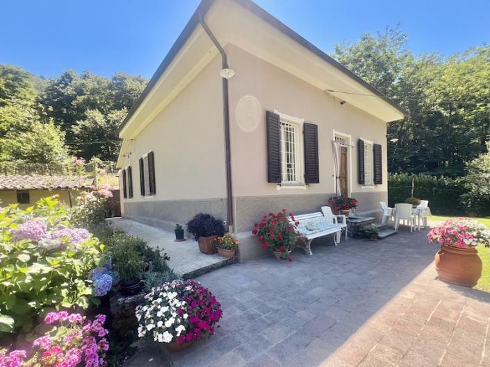 Image No.9-Maison de 2 chambres à vendre à Bagni di Lucca