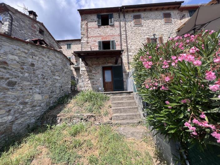 Image No.12-Maison de 1 chambre à vendre à Bagni di Lucca
