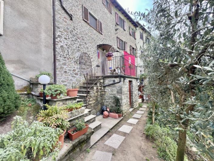 Image No.5-Maison de village de 2 chambres à vendre à Tereglio