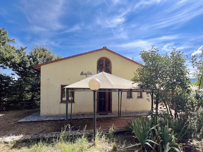 Image No.4-Commercial de 2 chambres à vendre à Bagni di Lucca