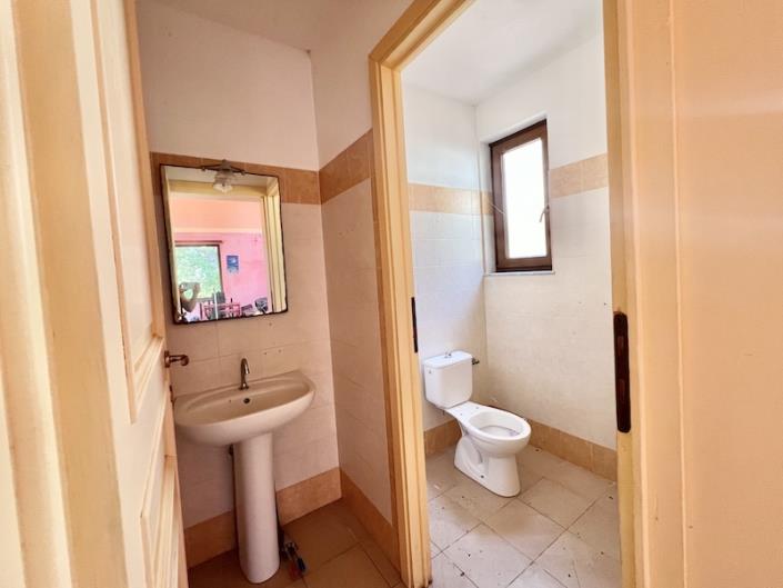 Image No.9-Commercial de 2 chambres à vendre à Bagni di Lucca