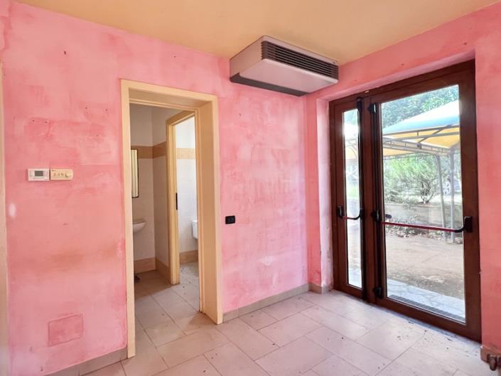 Image No.26-Commercial de 2 chambres à vendre à Bagni di Lucca