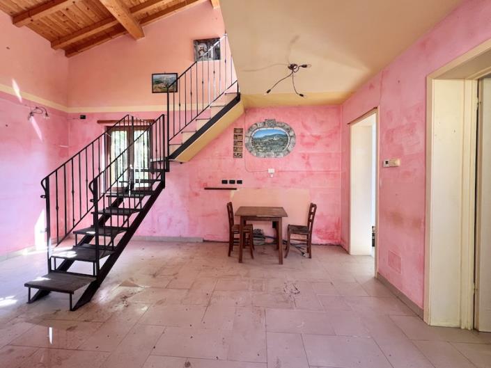 Image No.6-Commercial de 2 chambres à vendre à Bagni di Lucca