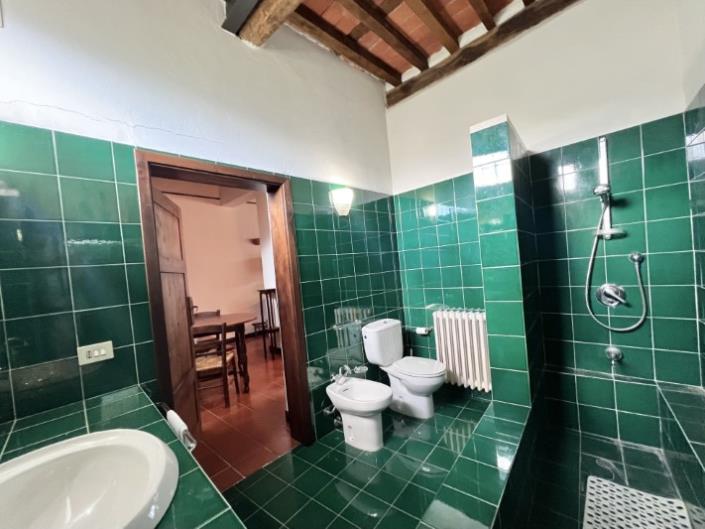 Image No.6-2 Bed House for sale