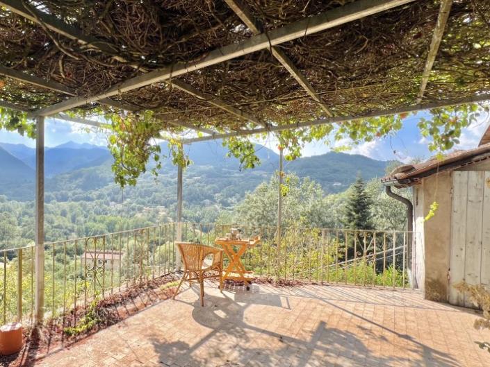 Image No.9-2 Bed House for sale