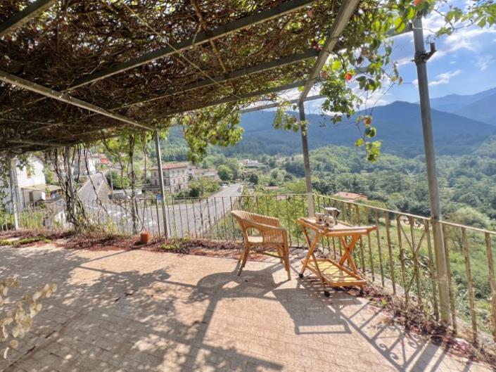 Image No.24-2 Bed House for sale