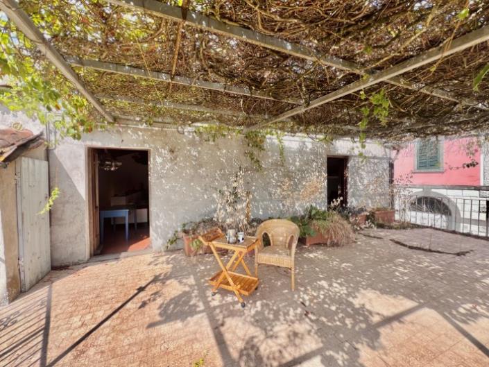 Image No.21-2 Bed House for sale