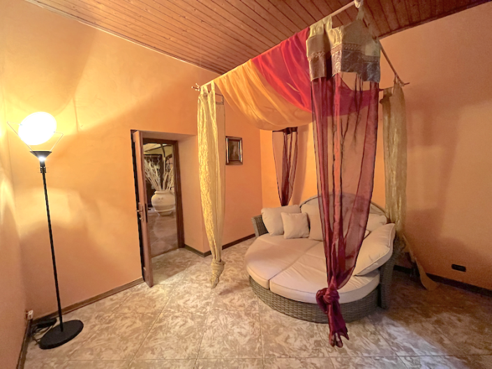 Image No.30-4 Bed Villa for sale