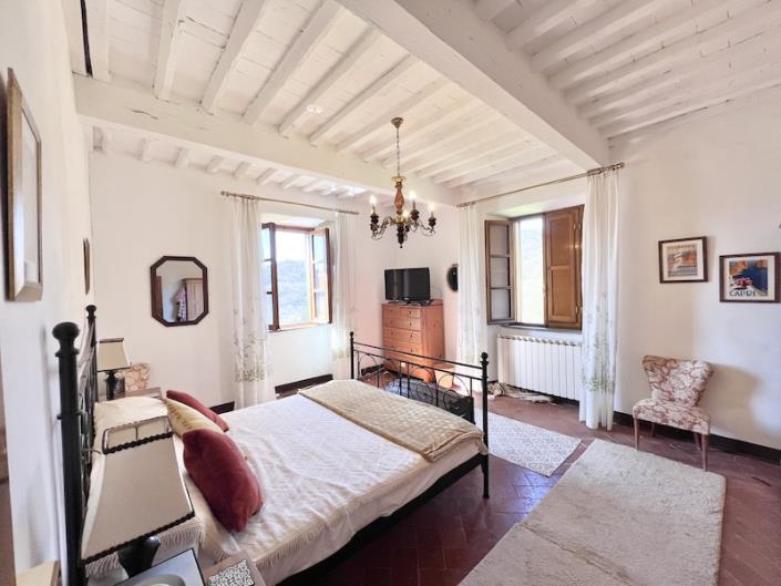 Image No.27-Maison de campagne de 4 chambres à vendre à Bagni di Lucca