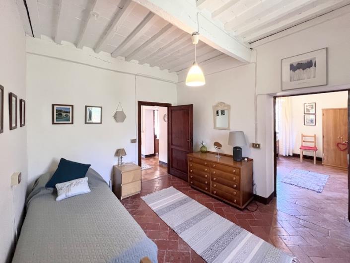 Image No.20-Maison de campagne de 4 chambres à vendre à Bagni di Lucca