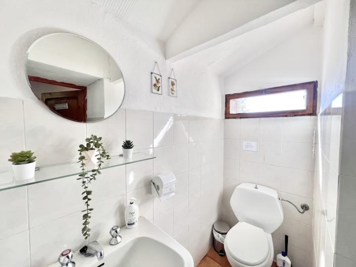 Image No.9-Maison de campagne de 4 chambres à vendre à Bagni di Lucca