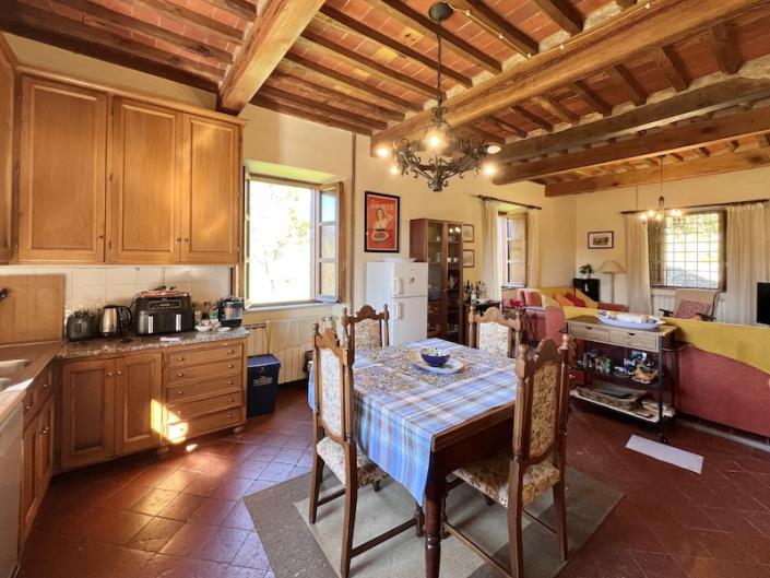 Image No.29-Maison de campagne de 4 chambres à vendre à Bagni di Lucca