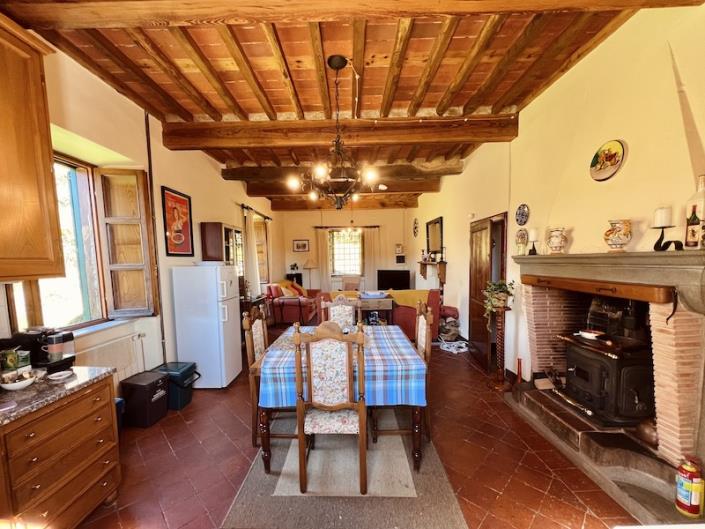 Image No.3-Maison de campagne de 4 chambres à vendre à Bagni di Lucca