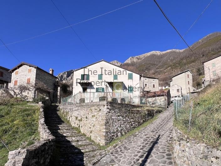 Image No.13-Jumelé de 1 chambre à vendre à Bagni di Lucca
