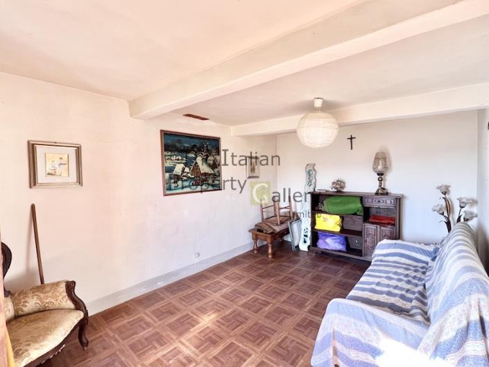 Image No.18-Jumelé de 1 chambre à vendre à Bagni di Lucca