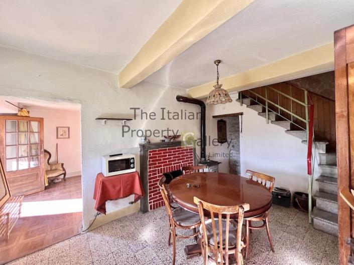 Image No.10-Jumelé de 1 chambre à vendre à Bagni di Lucca