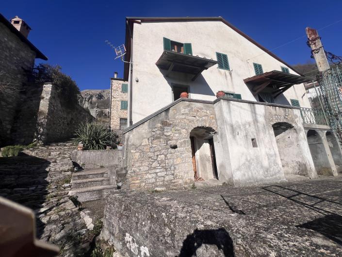 Image No.9-Jumelé de 1 chambre à vendre à Bagni di Lucca