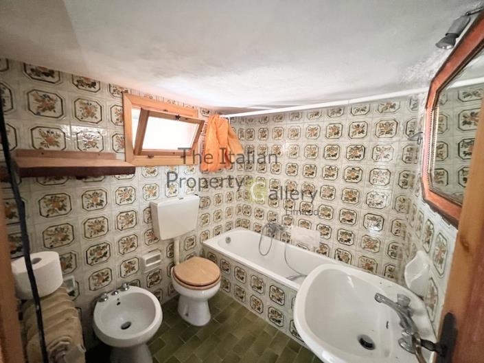 Image No.12-Jumelé de 1 chambre à vendre à Bagni di Lucca