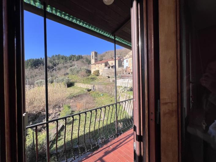 Image No.11-3 Bed Townhouse for sale