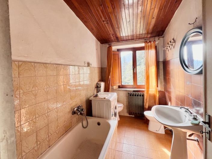 Image No.2-3 Bed House for sale