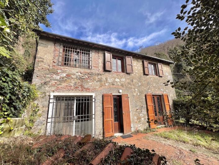 Image No.11-3 Bed House for sale