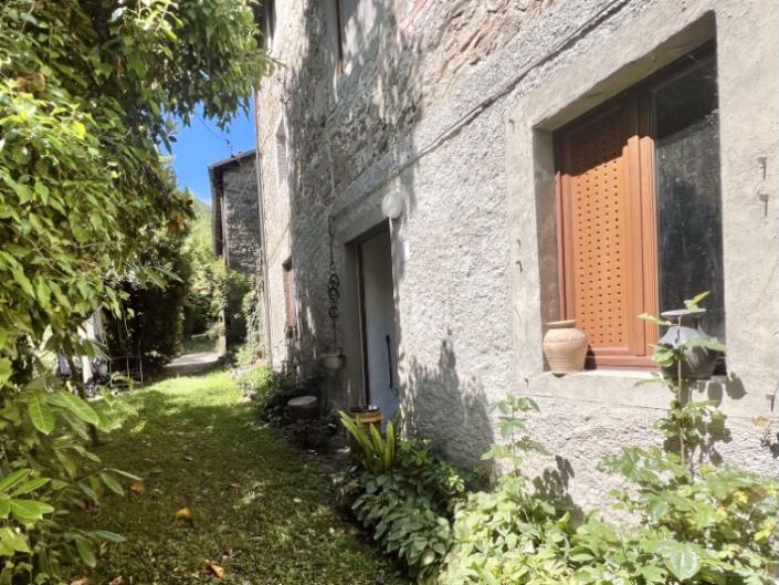 Image No.12-2 Bed Country House for sale