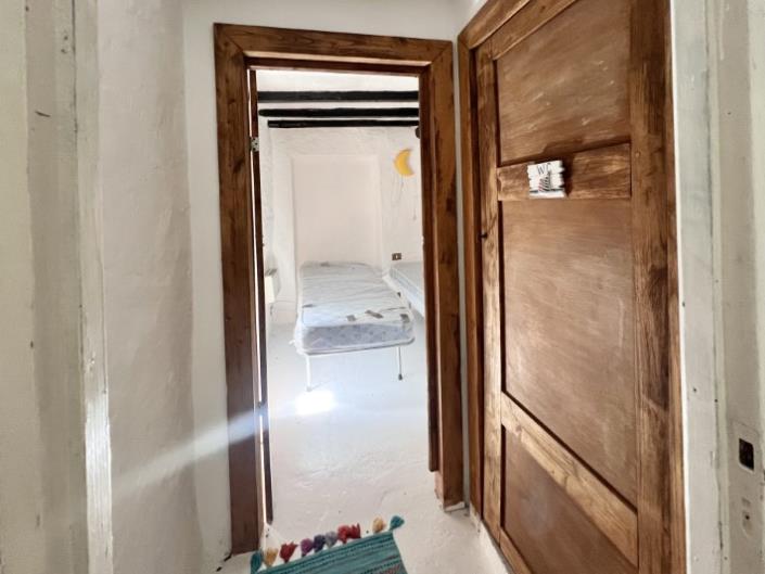 Image No.18-2 Bed Country House for sale