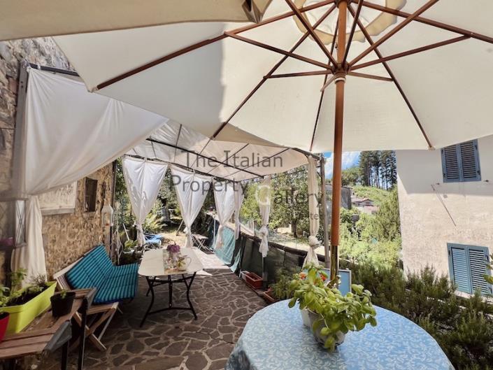 Image No.3-3 Bed House for sale