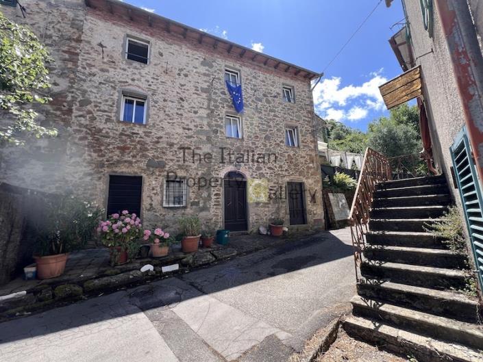 Image No.31-3 Bed House for sale