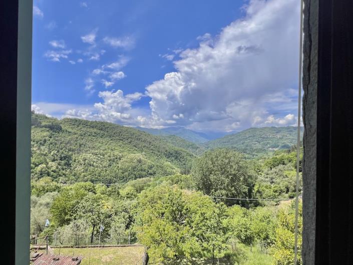 Image No.18-3 Bed House for sale