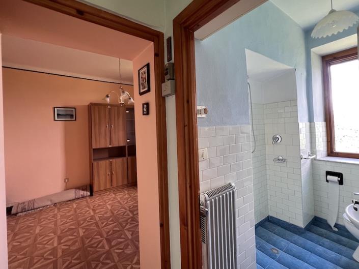 Image No.20-3 Bed House for sale