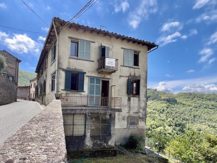 Image No.11-3 Bed House for sale