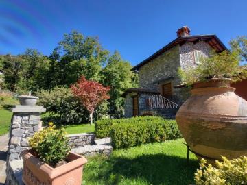 CASA-GRANDE-DA-PARCHEGGIO