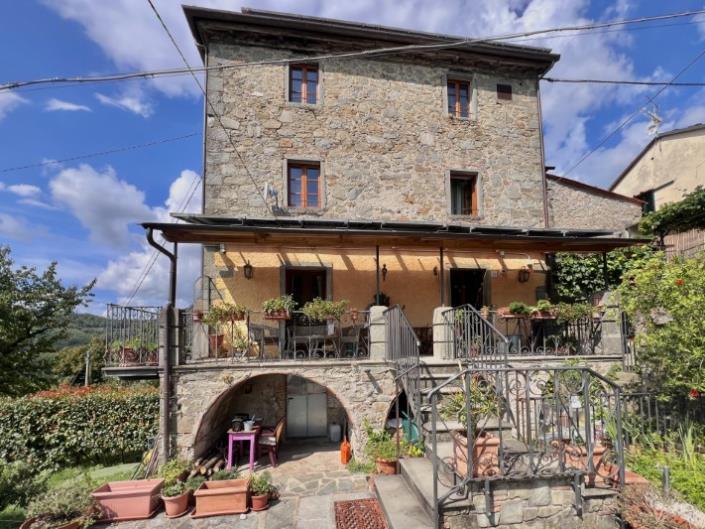 Image No.11-5 Bed House for sale