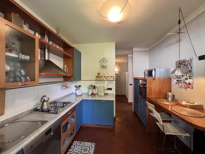 Image No.7-6 Bed Villa for sale