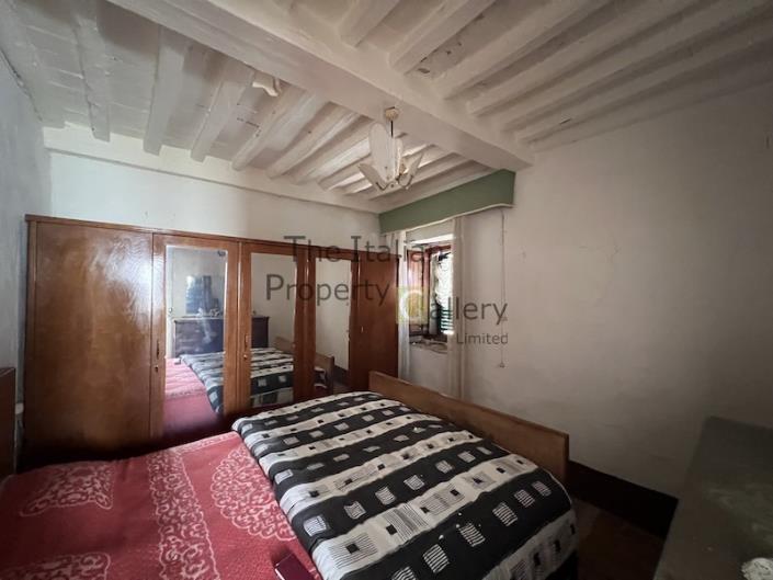 Image No.13-3 Bed House for sale