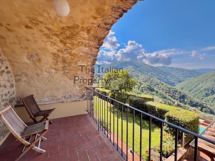 Image No.7-7 Bed Villa for sale